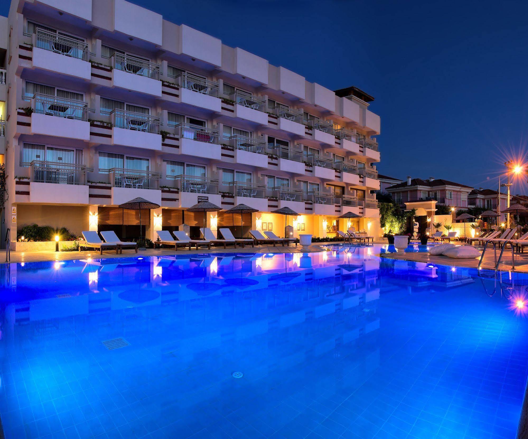 Hotel Carina Kusadasi Exterior photo